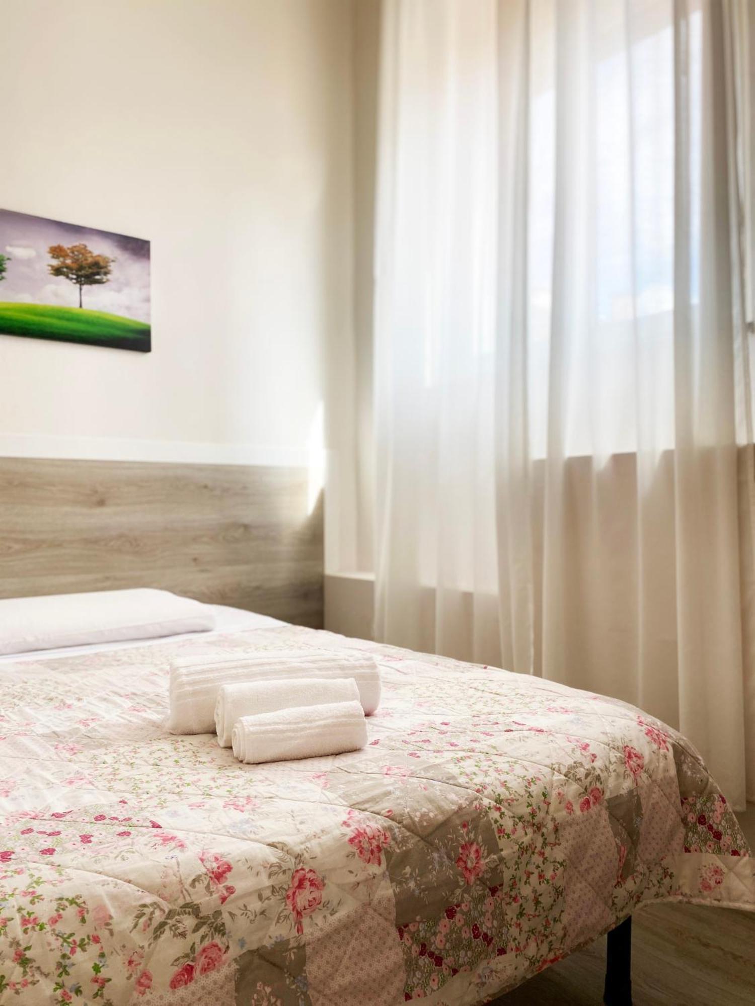 Easyrooms One Parma Ngoại thất bức ảnh