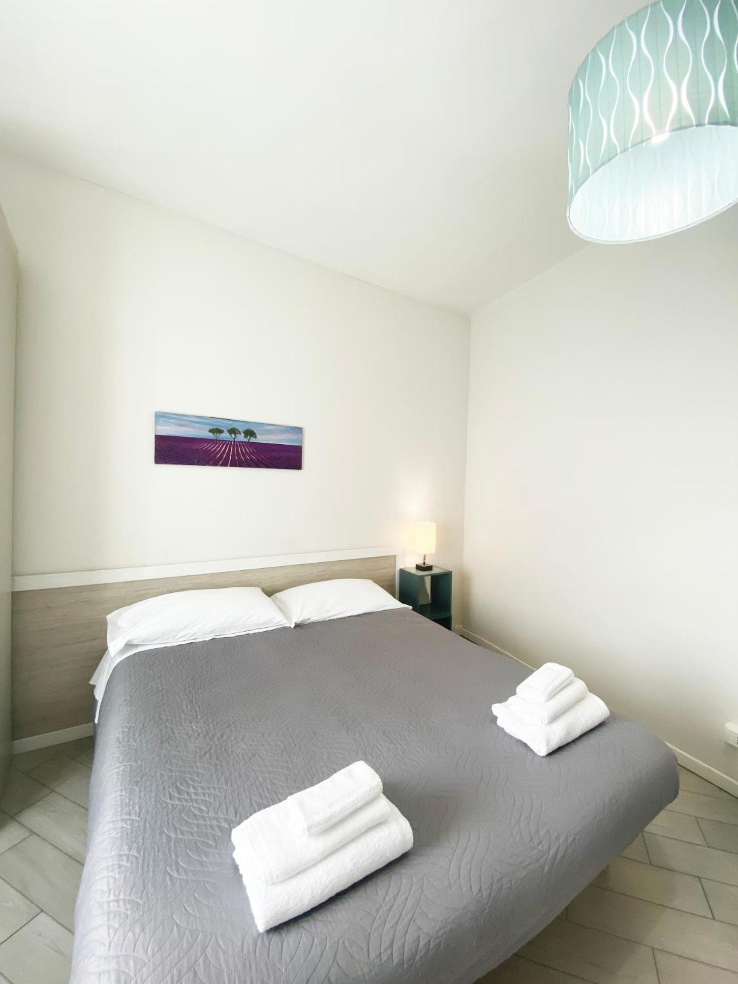 Easyrooms One Parma Ngoại thất bức ảnh
